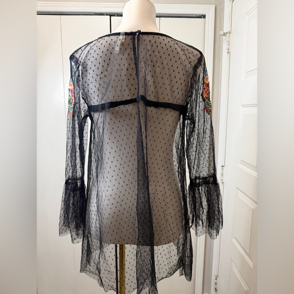 True Destiny Black Sheer Floral Blouse - Picture 4 of 7